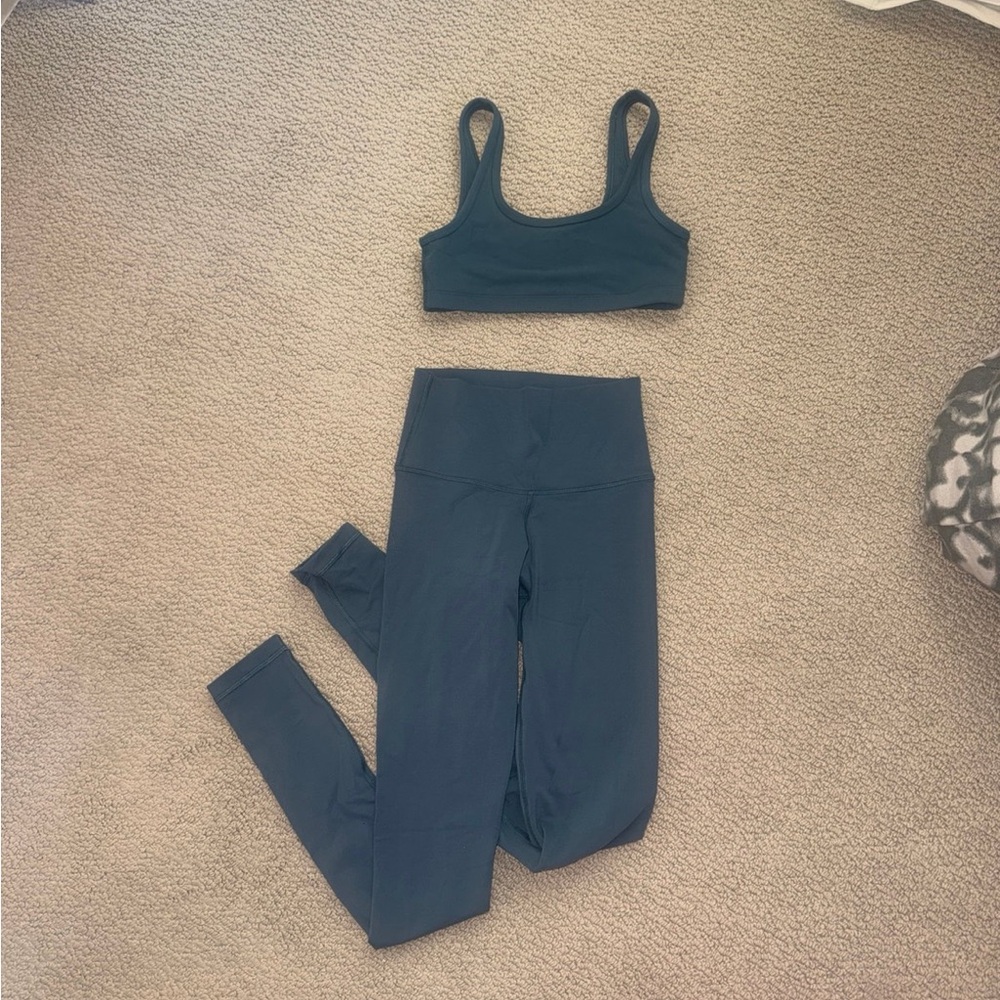 Aritzia TNA Butter Leggings and sports bra